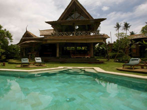 Villa Kayu